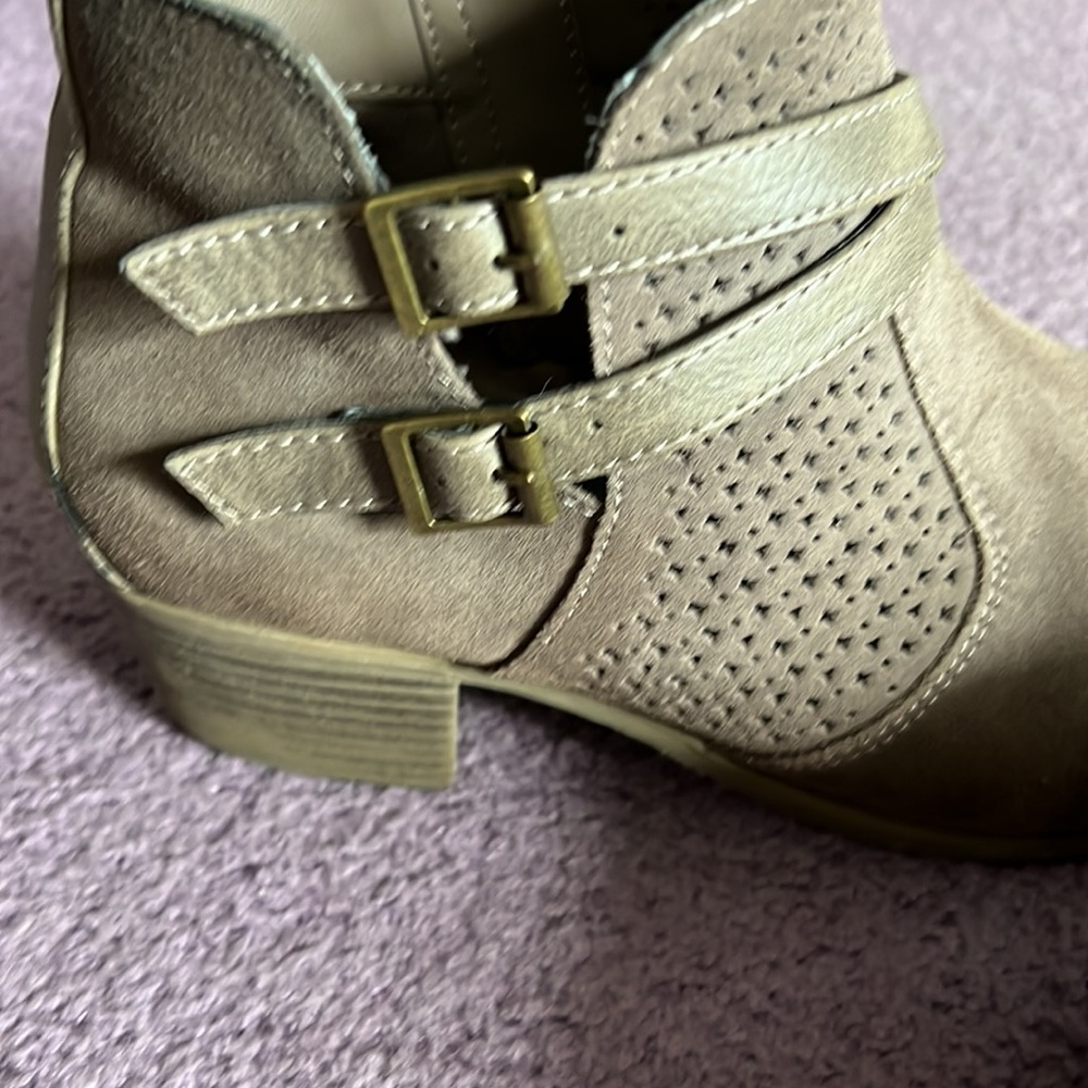 Women’s ankle boots - Picture 5 of 8